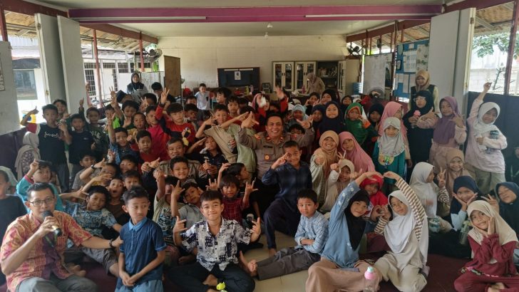 Kapolsek Panongan Edukasi 65 Siswa Sekolah Alam Mekar Bakti tentang Bahaya Bullying