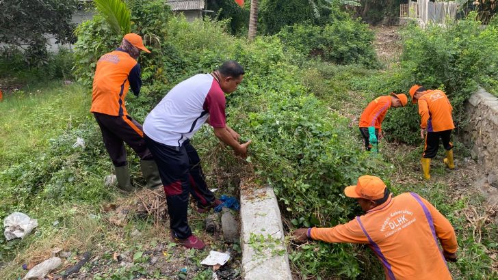 Kompak! Personel Polsek Mauk dan Unsur Forkopimcam Terjun Langsung Kerja Bakti di Kelurahan Mauk Timur