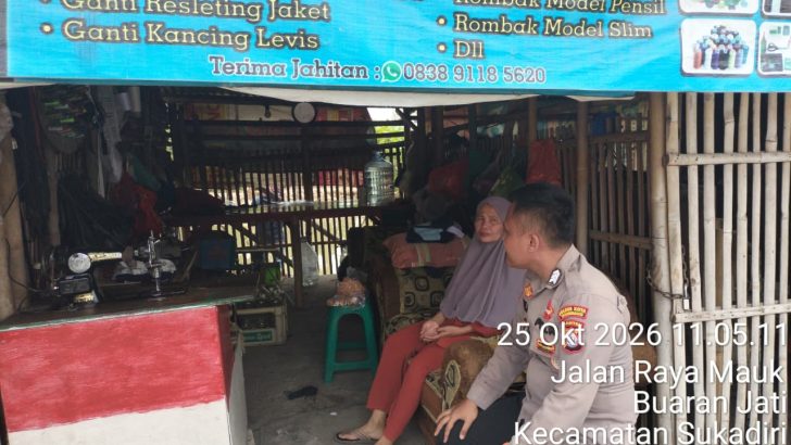 Peduli Pengangguran, Polsek Mauk Bantu Warga Dapatkan Pekerjaan di Usaha Konveksi Permak Levis